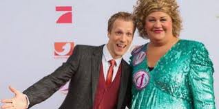 Für die neue ausgabe liefert er jetzt den titelsong. David Hasselhoff Verlasst Promi Big Brother