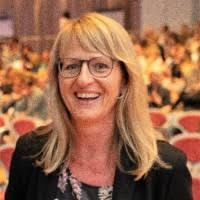 20+ "Esther Mueller" profiles