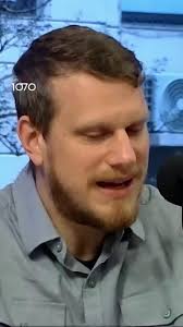 10 AÑOS DE ROMANTISÍSMICO 🥃 📀 En sus #EfeméridesMusicales de  #ElDestapeSinFin, Lucía Rodríguez Bosch repasó el disco de Babasónicos que  está cumpliendo su primera década. ¿Cuál es tu tema favorito de este