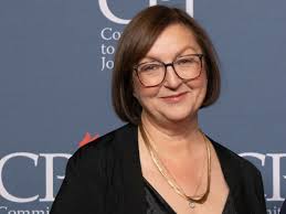 Galina Tímchenko: Rusia declara en busca y captura a la fundadora del  portal de noticias Meduza