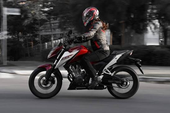 Honda CB300F Twister 2026 tem novas cores: preço parte de R$ 24.657