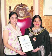 8 may 2012 altius track crew throwdown maui, united states 65.06 m kamalpreet kaur: The Sunday Tribune Spectrum