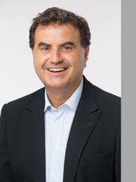 Chris Vallas's Instagram, Twitter & Facebook