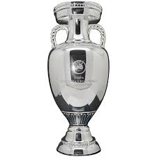 We provide exclusive analysis and live match performance reports of soccer players and teams, from a database of over 225.000 players, 14.000 teams, playing a total of more then 520.000 matches. Pokal Nachbildung 80mm Euro 2020 Uefa Store