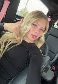 Aubree Lawrence's Instagram, Twitter & Facebook