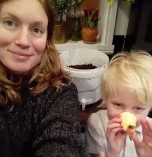 A rainbow Worm Farm by Katharine⁠ ⁠ #1000wormfarmers #1kwormfarmers #wormup  #theurbanworm #showusyourwormfarm #wormfarm #wormfarming #communityproject  #bethechange #environmentalaction #replenishingthesoil  #replenishingtheearth #zerowaste #wormery ...