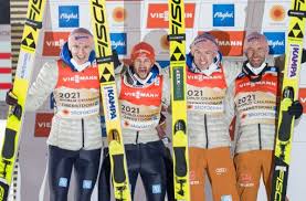 Alle aktuellen nachrichten zum skispringen und skifliegen. Nordische Ski Wm In Oberstdorf Deutsche Skispringer Triumphieren Mit Wm Gold Sportmeldungen Stuttgarter Zeitung