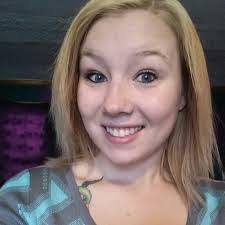 Elizabeth Clapper's Instagram, Twitter & Facebook