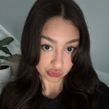 Araceli Aparicio's Instagram, Twitter & Facebook