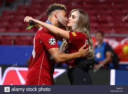 Alex wolf's girlfriend is jessica brooms and that is a fact. Alex Oxlade Chamberlain Von Liverpool Kusst Seine Freundin Und Wenig Mix Star Perrie Edwards Tottenham Hotspur Gegen Liverpool Uefa Champions League Finale 2019 Wanda Metropolitano Stadion Madrid 1 Juni 2019 Stockfotografie Alamy