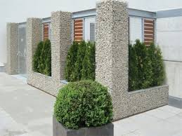 Garten Mauer Selber Bauenimmergrune Pflanzen Fence Or Garden Wall 102 Ideas For Garden Design Gartengestaltung Gartendesign Ideen Ummauerter Garten