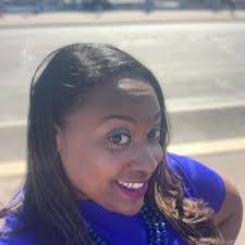 Veronica Perry's Instagram, Twitter & Facebook