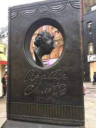 20 août 2014 isbn : Dix Petits Negres D Agatha Christie Renomme Ils Etaient Dix