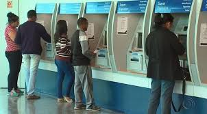 O abono salarial se trata de um benefício do governo federal destinado para os trabalhadores contribuintes do pis/pasep que se enquadrem em alguns requisitos. Pis Pasep Quase 15 Mil Cearenses Nao Sacaram O Abono Salarial E Prazo Vai Ate Esta Quarta Feira Ceara G1