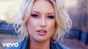 Kelsey Hickman Explores A Toxic Love Tryst In 'Novocaine'