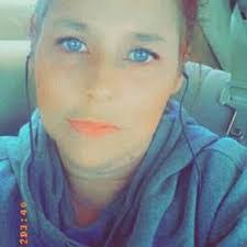 Holly Mcwhorter's Instagram, Twitter & Facebook