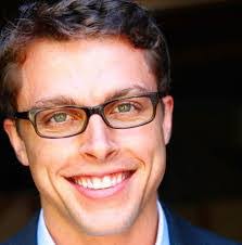 Jackie Snipes's Instagram, Twitter & Facebook