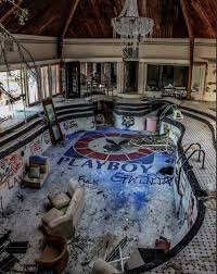 Abandoned mansion in Chattanooga, Tennessee : rAbandonedPorn