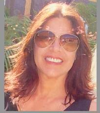 Marilyn Hotchkiss' Ballroom Dancing & Charm School (2005)