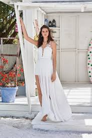 Feine jumpsuits zur hochzeit sind ein wahrer blickfang. Weisser Jumpsuit Mit Uberrock Von Lillian West Modell 66033 Heiraten Mit Braut De