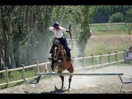Start studying tir à l'arc à cheval. Tir A L Arc A Cheval Avec Sauts Arc Ki Do Kibahan Youtube