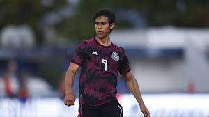 Jose juan 'jj' macias has emerged as one of mexico's top talents and should be a mainstay for the el tri. Getafe Boss Michel Keen On Signing Chivas Striker Jj Macias As Com