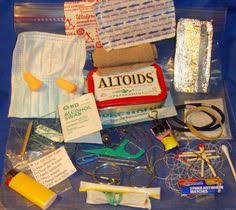 Apr 12, 2009 · if backtrack were your friend, it would be the friend you have who keeps a survival kit in an altoids tin, a length of rope in his jacket just in case, and a folding shovel in his briefcase. 22 Altoids Dosen Ideen Altoids Dosen Survival Just In Case