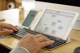 My son has an ipad 7 and would really love to use a bluetooth keyboard with it to play minecraft, but can't for some reason. Here Are Five Of The Best Ipad Compatible Keyboards For Going Back To School Appleinsider