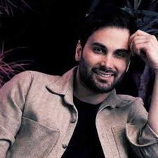 دانلود همه آهنگ های مسعود کیانی همراه با متن و کیفیت 320