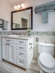 Safety will be guaranteed by the chosen bathroom. 75 Beautiful Glass Tile Bathroom Pictures Ideas July 2021 Houzz