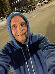 Well it's a bit cold and windy out there for this Florida boy. But keep  pushing and 8.30 miles for tonight.