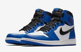 Jordan Sneaker Tees Yeezy Air Max Sneaker Shirts Sneaker Shirts One Sneakers Men Fashion Sneakers Fashion Air Jordans Retro
