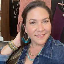 Danielle Pascucci, Jewelry Stylist