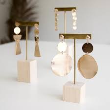 Makk Design Porte Bijoux Bois Presentoir A Bijoux Barsjewelry Bijoux Bois Design Jew In 2020 Craft Market Display Wooden Jewelry Display Jewellery Display