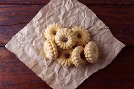 Maybe you would like to learn more about one of these? Premium Photo Homemade Austrian Linzer Cookies Are Two Shortbread Cookies Accompanied By A Very Common Jelly At Christmas