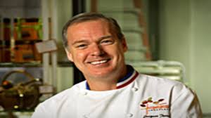 Sweet Shopping for Valentine's Day with Mr. Chocolate