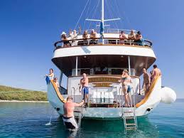 The boat carries lifejackets in all sizes from infant through adult. Check Availability Boat Charters Near Me Technical Sheet