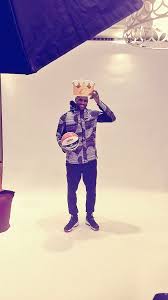 King James Rocking The Crown Check Out The Twitter Emoji Using Lebronjames At Nbaallstarto Lebron James Nba Players Fifty Shades Of Grey