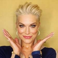 Deborah Gallo's Instagram, Twitter & Facebook