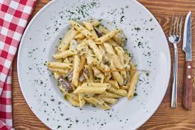 Epingle Par Massi Sur Food Recette Italienne Facile Pate Sauce Blanche Pates Farcies