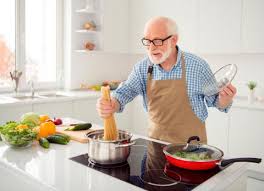 2 salchichas frescas por persona. Ejemplos De Menus Recomendados Para La Tercera Edad