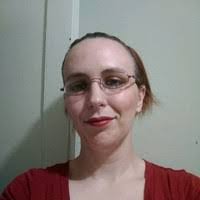 Angie Oakes's Instagram, Twitter & Facebook