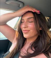 Hi everybody! I'm looking for a roommate (with girls or both) to share my  new life: to learn English (because my English is not very good), to  discover Denver and to make