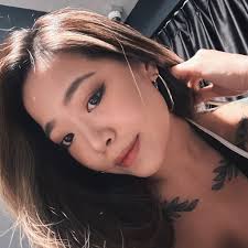 Tried the Taiwan prosperity burger today. They got chicken or beef and what  is special is they kiap a piece of hashbrown inside also. So those who want  to have brunch, this