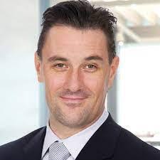 Mark Wayland's Instagram, Twitter & Facebook