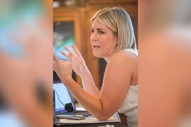 Tennessee's lawyer Chloe Akers bewildering abortion ban