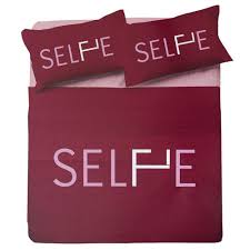 Homelookit è una grande piattaforma per interior design in italia che facilita la ricerca dei mobili accessori e complementi darredo. Set Copripiumino Misura Ikea Matrimoniale Zer0bed Selfie Bordeaux