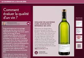 Comment Evaluer La Qualite D Un Vin La Presse Wine Bottle Drinks Bottle