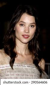 2+ Hundred Hollywood Berg Royalty-Free Images, Stock Photos & Pictures