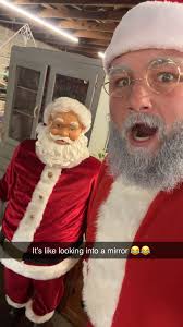 SANNNTA?!? OMG!?! Santa here??? I know him! #elf #santa #northgeorgia  #pickellijay